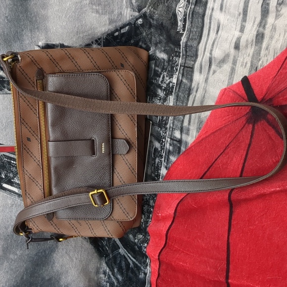 Fossil Kinley crossbody bag - Picture 2 of 15